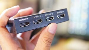7 Best 4K HDMI Splitters for Gaming 2021 - Top Picks 1
