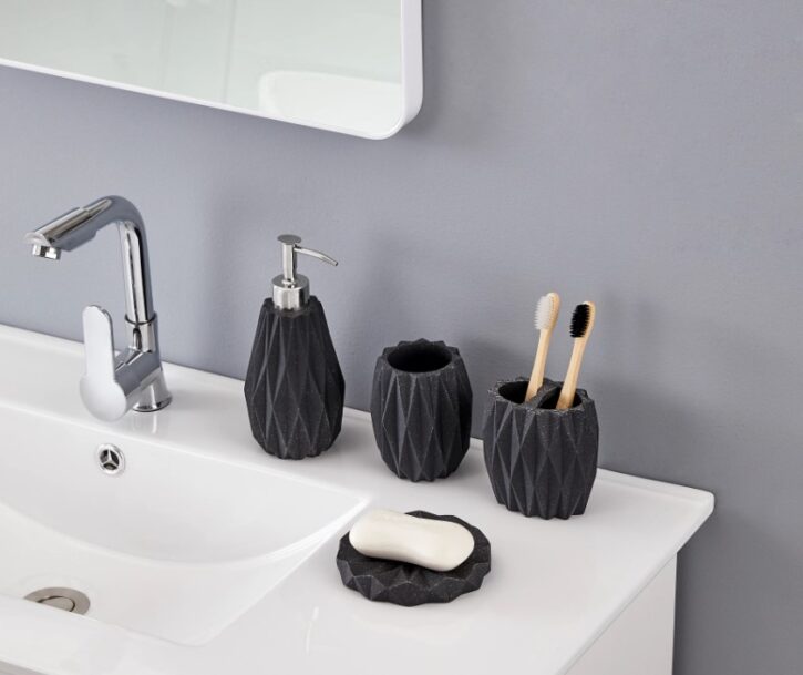 6 Best Bathroom Accessory Sets To Put In Your New Bathroom 1