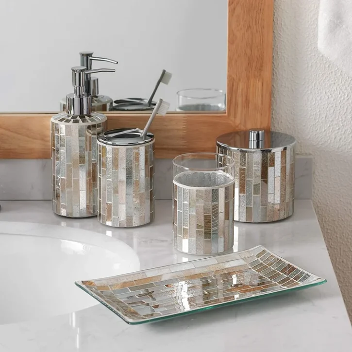 6 Best Bathroom Accessory Sets To Put In Your New Bathroom 4